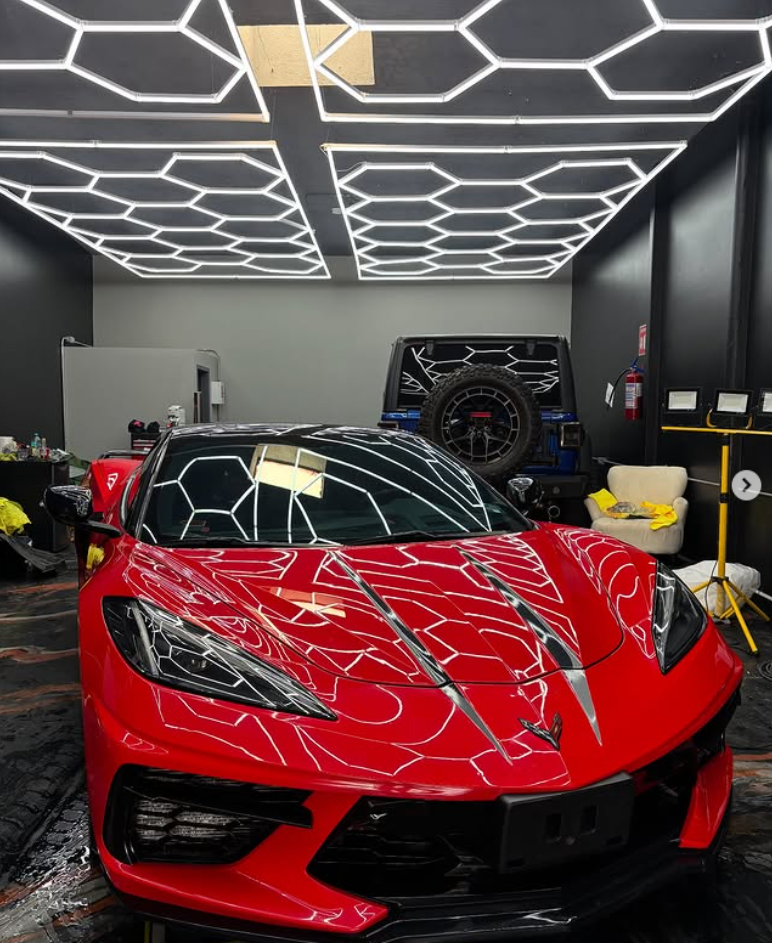 Trabajo real de detallado automotriz